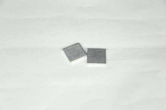 6061 アルミ金属スラグ 銀色 白色 粉末以外のアルミ粒子